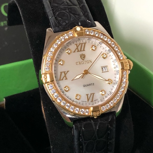 {SOLD} - Picture 2 of 6